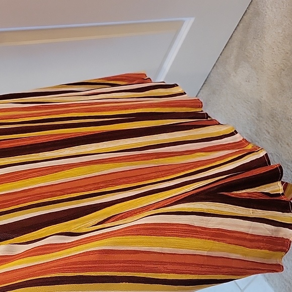 FOREVER 21 MAXI DRESS - Picture 4 of 7